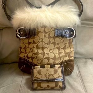Coach bag with fur trim and wallet